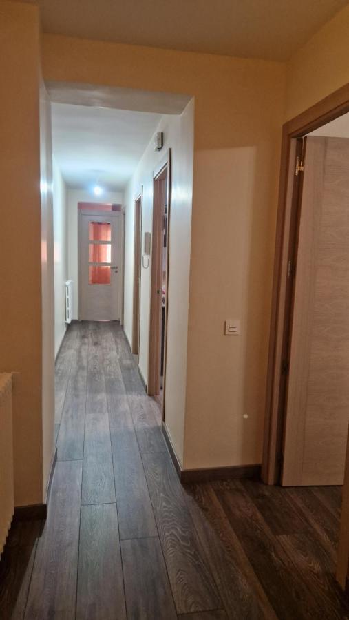 Piso Completo Centrico Y Habitaciones En El Casco Antiguo De Salamanca Buitenkant foto